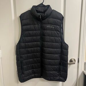 Eddie Bauer Men’s Black Puffer Vest | Size Large | Lightweight & Warm